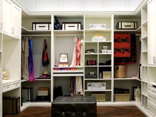 Contemporary White Lacquer Walk-in Wardrobe YG91519