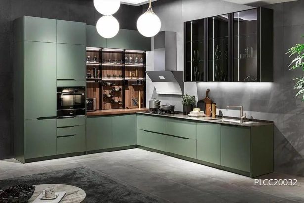 Green Lacquer Handleless Kitchen Cabinet PLCC20032